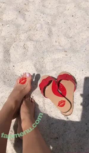 Cansu Taşkın / cansu.taskin / cansutaskin1 nude photo #0013