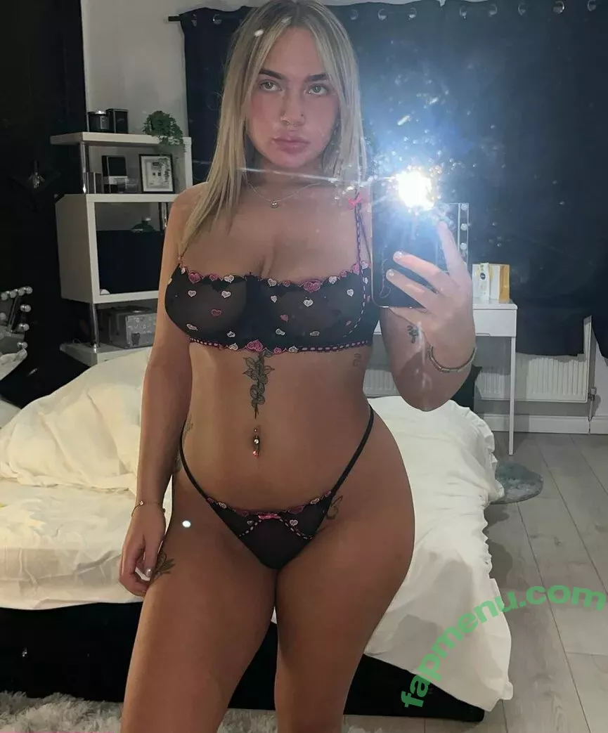 Caoimheeee nude photo #0157 (caoimhe_moreland / caoimhee)