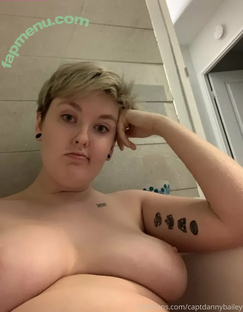 captdannybailey nude photo #0033 (captdannybailey)
