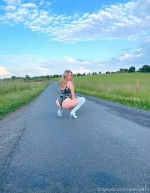 Cara Arabella / arabella_bitchx / lilbluex / rosec_xx nude photo #0128