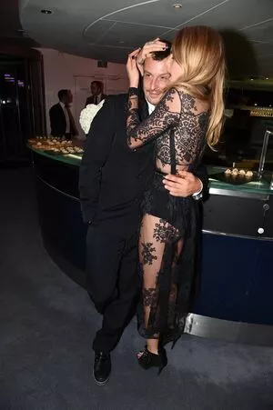 Cara Delevingne / CaraDelevingneOfficialPage / caradelevingne nude photo #1398