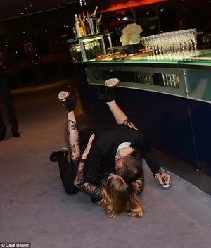 Cara Delevingne / CaraDelevingneOfficialPage / caradelevingne nude photo #1402