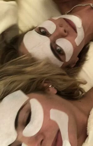 Cara Delevingne / CaraDelevingneOfficialPage / caradelevingne nude photo #1462