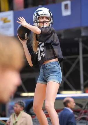 Cara Delevingne / CaraDelevingneOfficialPage / caradelevingne nude photo #1474