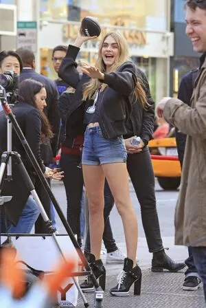 Cara Delevingne / CaraDelevingneOfficialPage / caradelevingne nude photo #1484