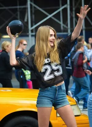 Cara Delevingne / CaraDelevingneOfficialPage / caradelevingne nude photo #1497