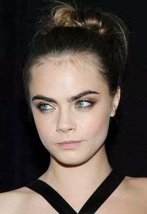 Cara Delevingne / CaraDelevingneOfficialPage / caradelevingne nude photo #1525