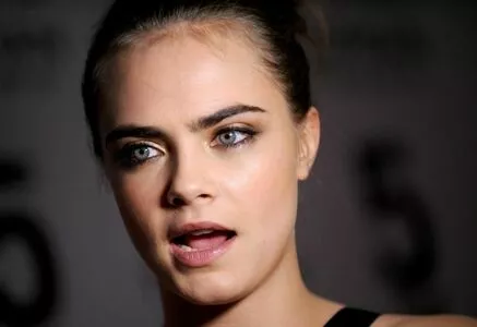 Cara Delevingne / CaraDelevingneOfficialPage / caradelevingne nude photo #1544