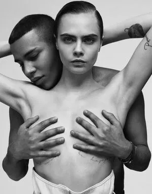 Cara Delevingne / CaraDelevingneOfficialPage / caradelevingne nude photo #1559