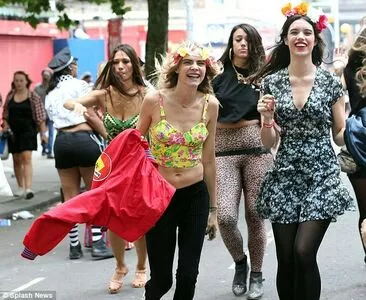 Cara Delevingne / CaraDelevingneOfficialPage / caradelevingne nude photo #1573