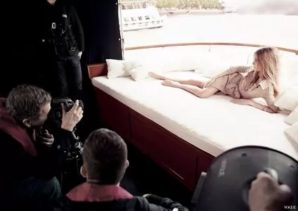 Cara Delevingne / CaraDelevingneOfficialPage / caradelevingne nude photo #1777