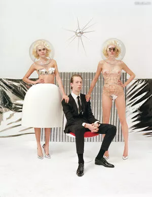 Cara Delevingne / CaraDelevingneOfficialPage / caradelevingne nude photo #1822