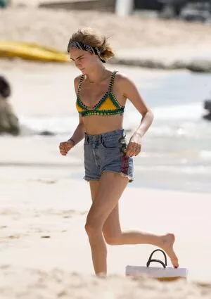 Cara Delevingne / CaraDelevingneOfficialPage / caradelevingne nude photo #1864