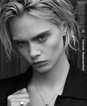 Cara Delevingne / CaraDelevingneOfficialPage / caradelevingne nude photo #1955