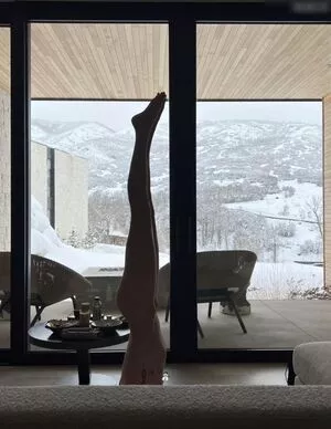 Cara Delevingne / CaraDelevingneOfficialPage / caradelevingne nude photo #1996