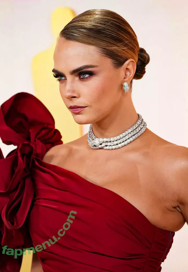 Cara Delevingne nude photo #1430 (CaraDelevingneOfficialPage / caradelevingne)