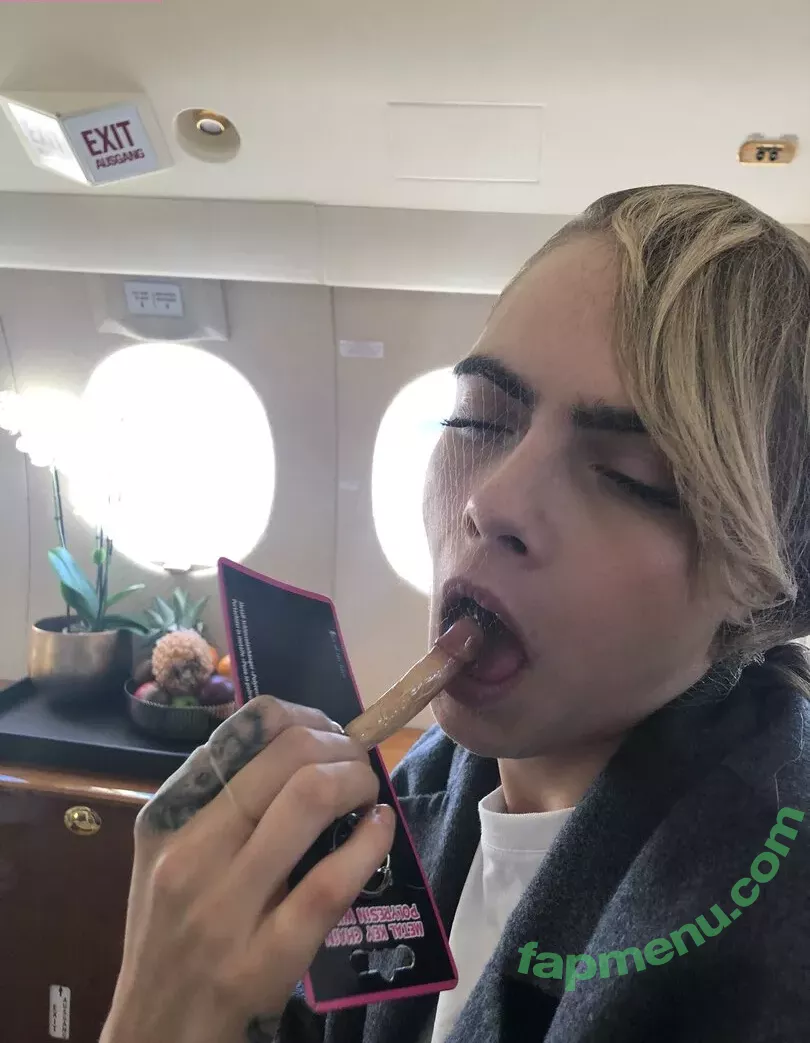 Cara Delevingne nude photo #1456 (CaraDelevingneOfficialPage / caradelevingne)