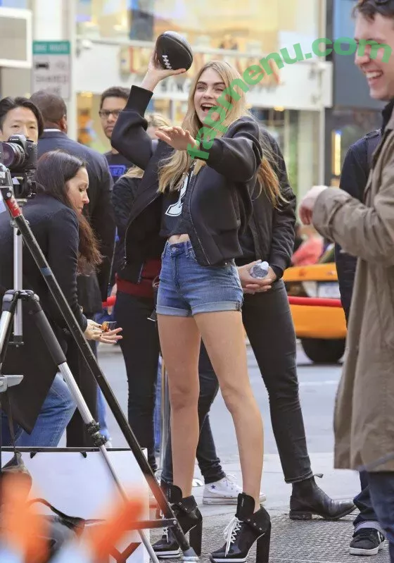 Cara Delevingne nude photo #1484 (CaraDelevingneOfficialPage / caradelevingne)