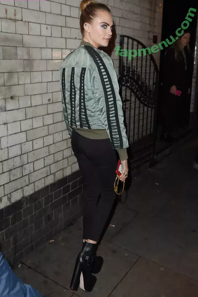 Cara Delevingne nude photo #1501 (CaraDelevingneOfficialPage / caradelevingne)