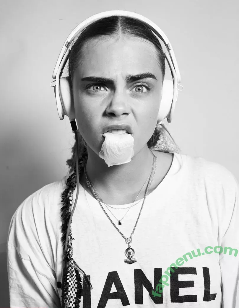 Cara Delevingne nude photo #1509 (CaraDelevingneOfficialPage / caradelevingne)