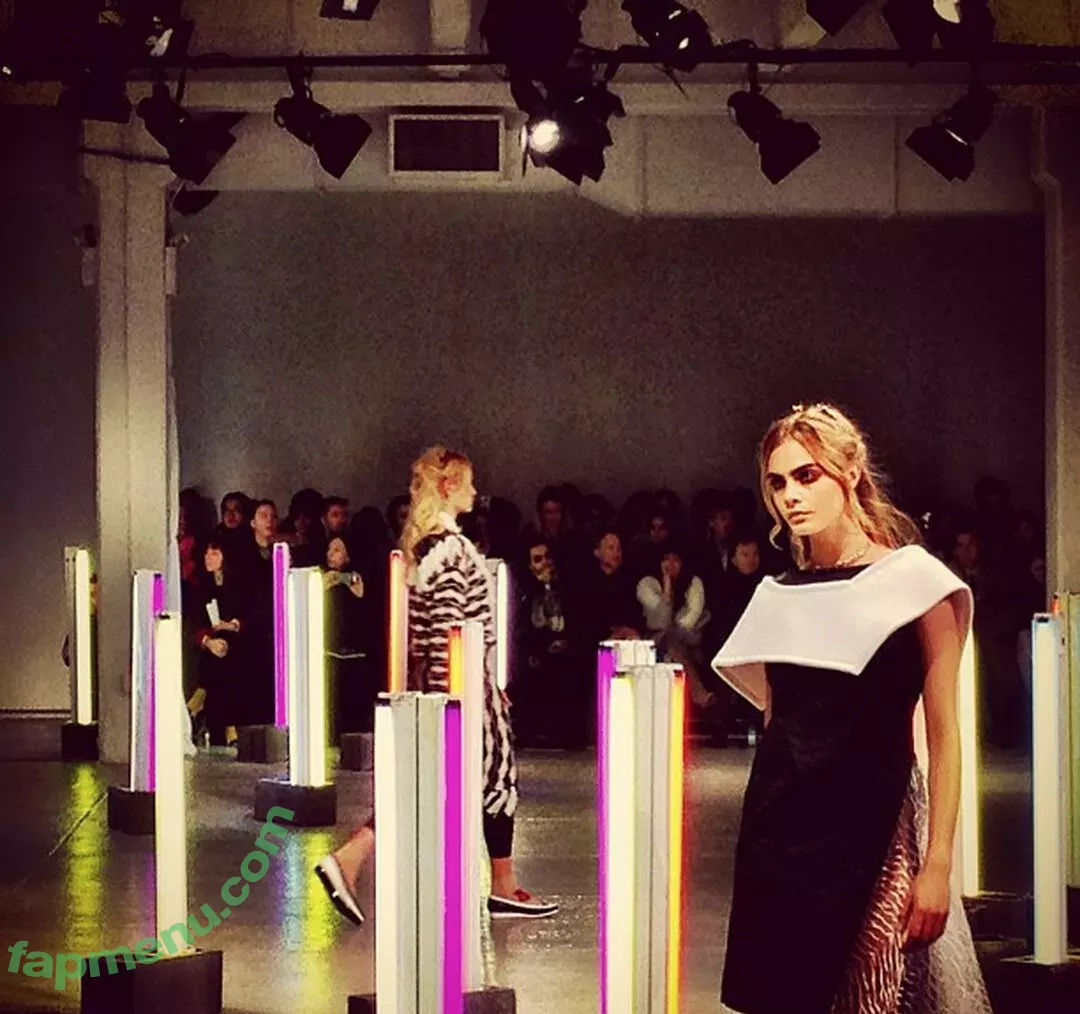 Cara Delevingne nude photo #1558 (CaraDelevingneOfficialPage / caradelevingne)