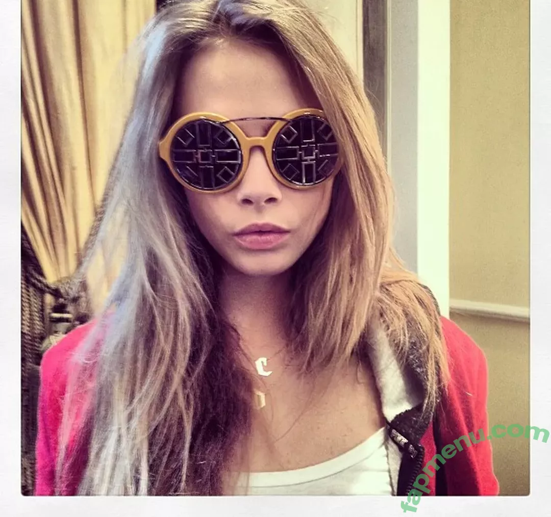 Cara Delevingne nude photo #1568 (CaraDelevingneOfficialPage / caradelevingne)