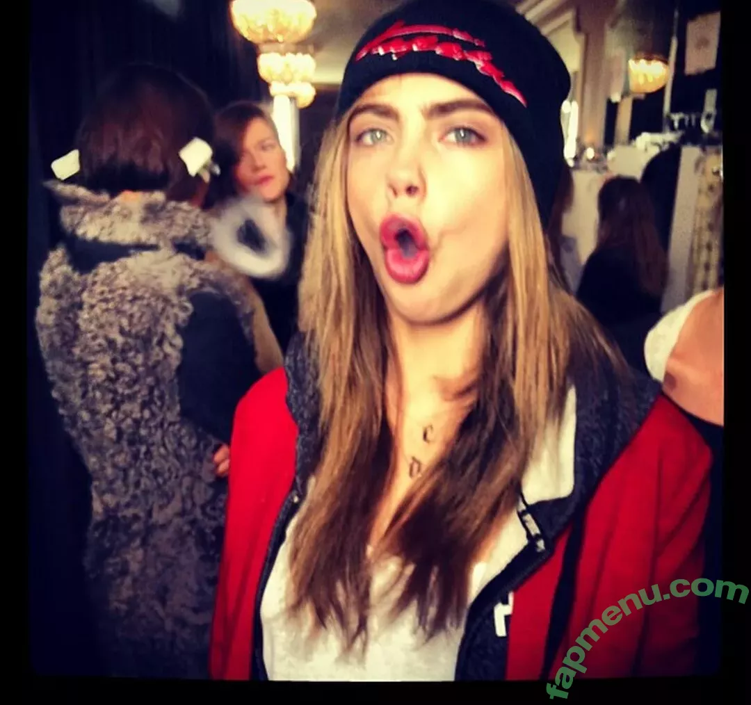 Cara Delevingne nude photo #1577 (CaraDelevingneOfficialPage / caradelevingne)