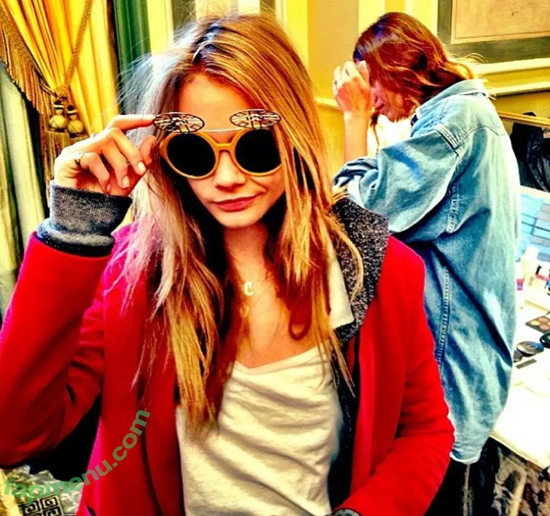 Cara Delevingne nude photo #1588 (CaraDelevingneOfficialPage / caradelevingne)