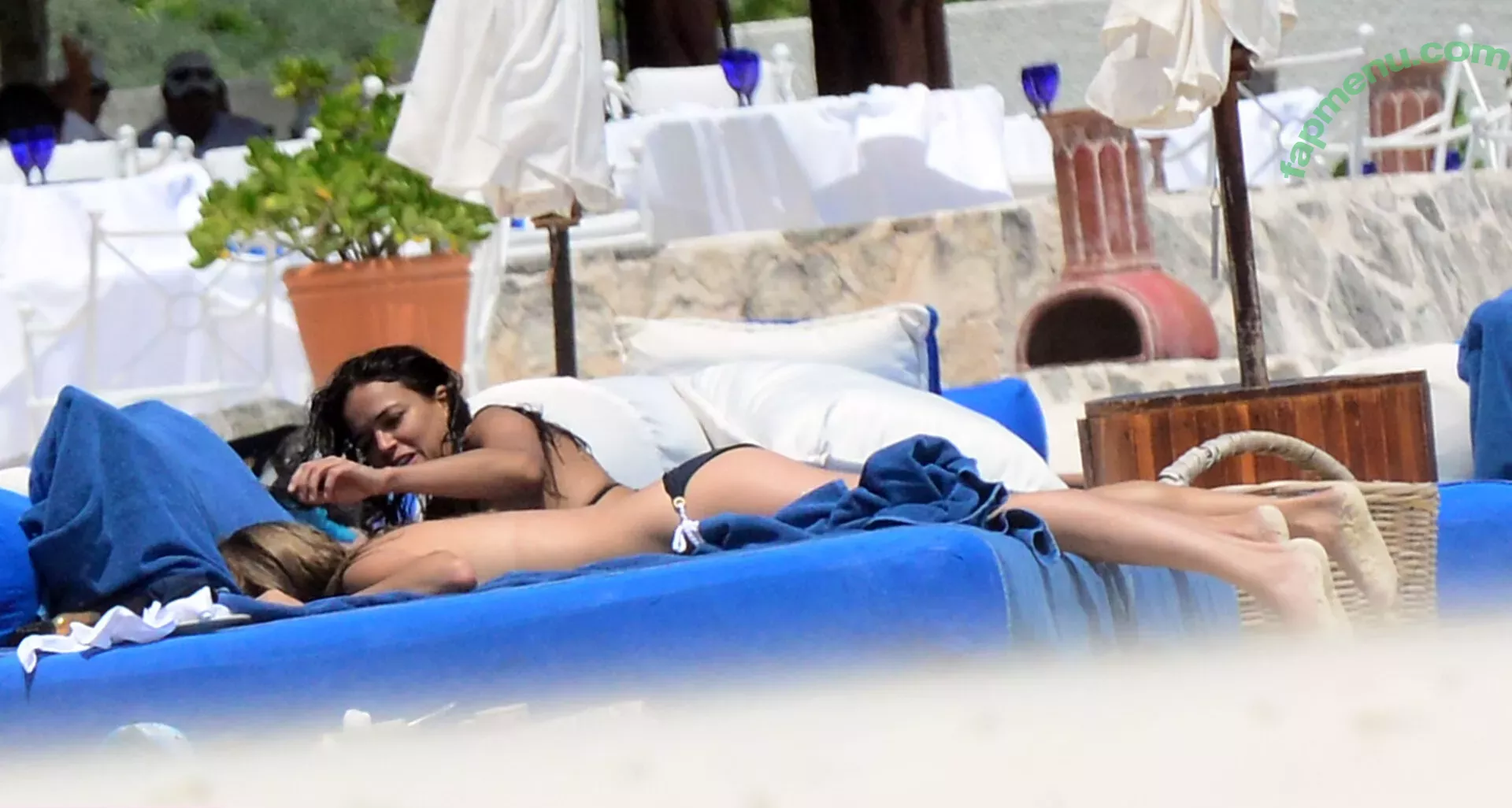 Cara Delevingne nude photo #1618 (CaraDelevingneOfficialPage / caradelevingne)