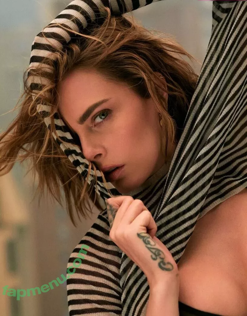 Cara Delevingne nude photo #1847 (CaraDelevingneOfficialPage / caradelevingne)
