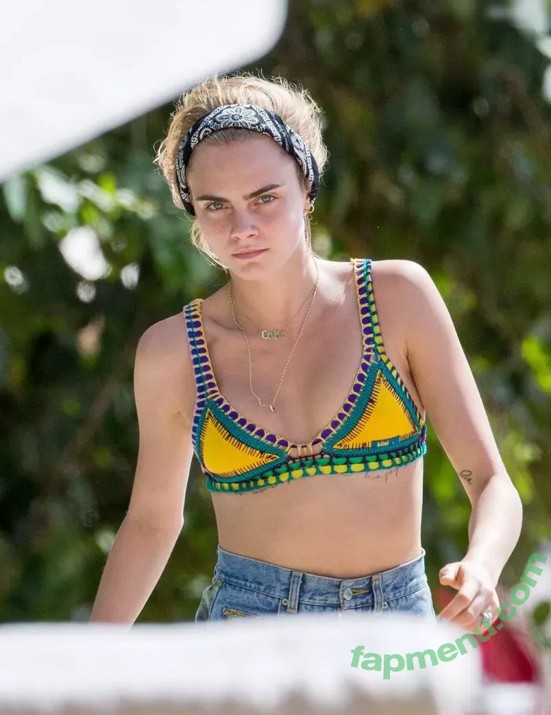 Cara Delevingne nude photo #1865 (CaraDelevingneOfficialPage / caradelevingne)