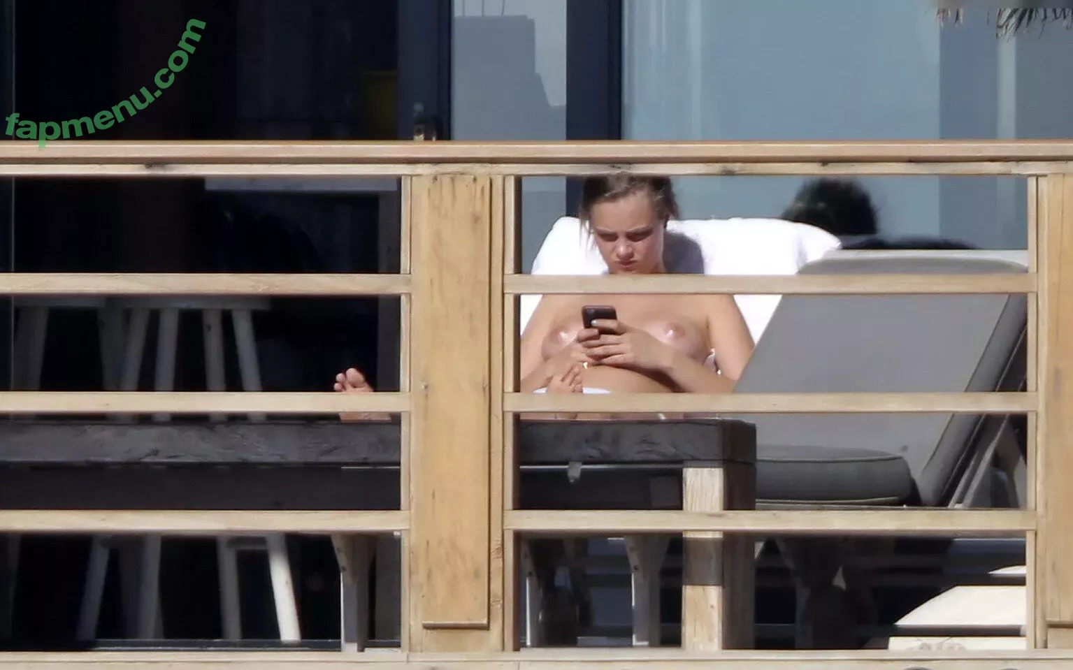 Cara Delevingne nude photo #1901 (CaraDelevingneOfficialPage / caradelevingne)