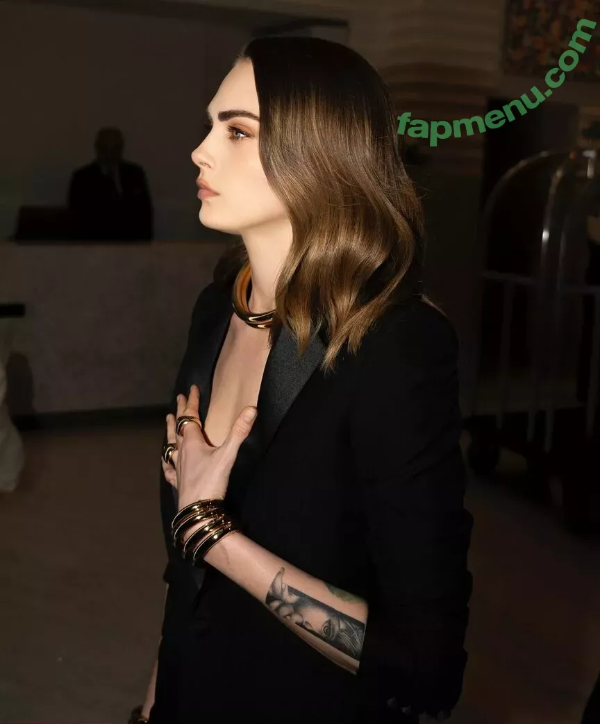 Cara Delevingne nude photo #1910 (CaraDelevingneOfficialPage / caradelevingne)