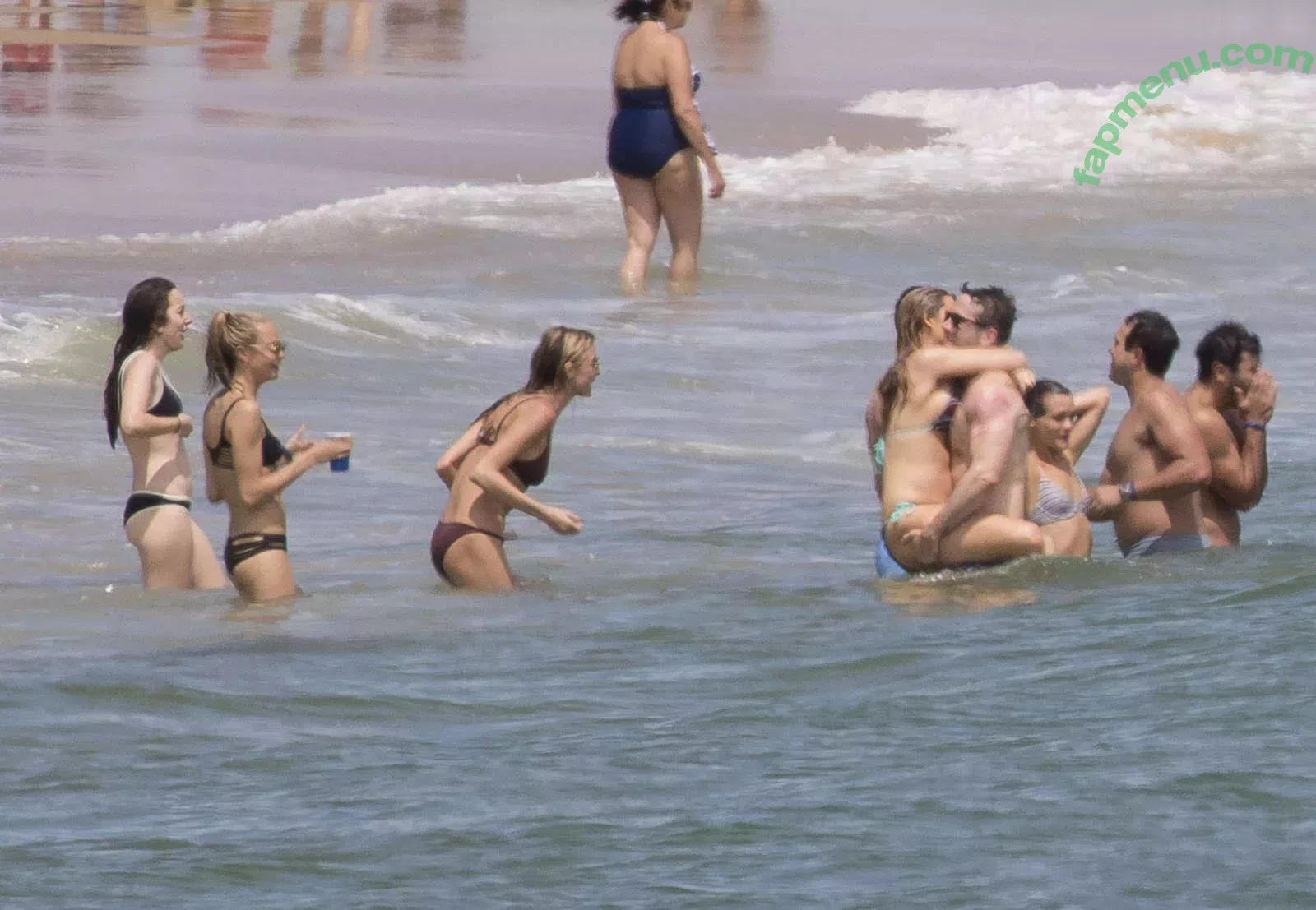 Cara Delevingne nude photo #1938 (CaraDelevingneOfficialPage / caradelevingne)