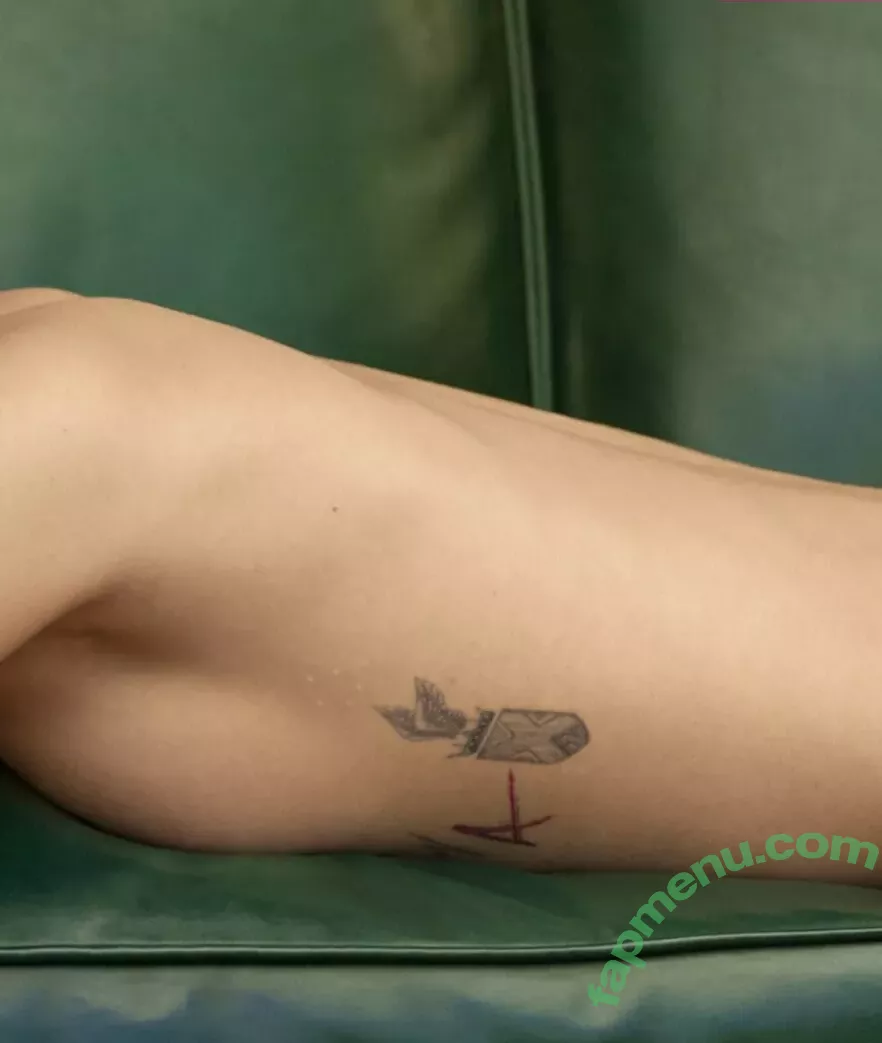 Cara Delevingne nude photo #1953 (CaraDelevingneOfficialPage / caradelevingne)