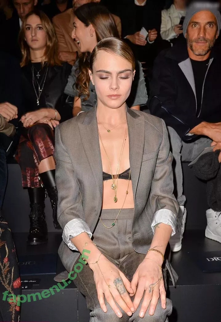 Cara Delevingne nude photo #1975 (CaraDelevingneOfficialPage / caradelevingne)