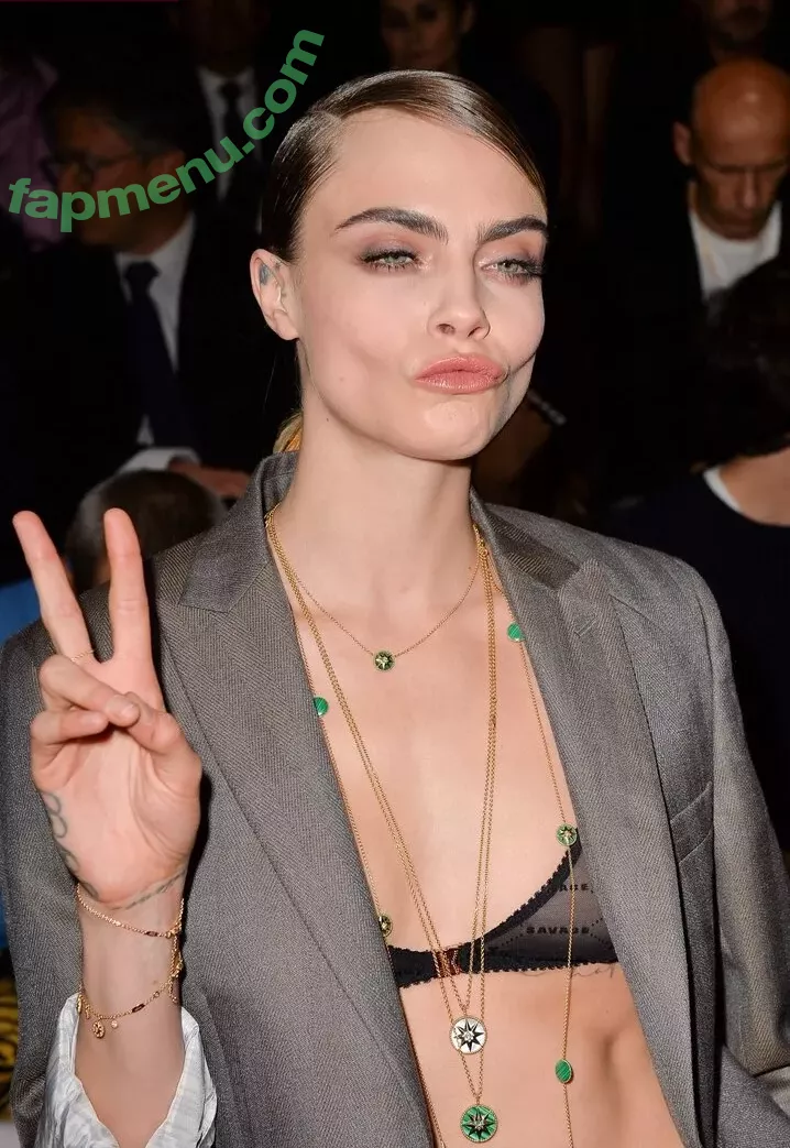 Cara Delevingne nude photo #1976 (CaraDelevingneOfficialPage / caradelevingne)