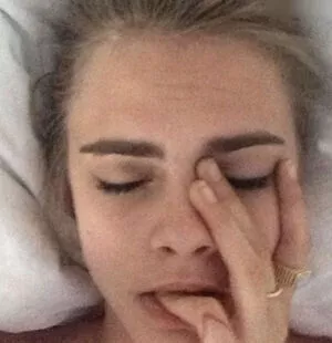 Cara Delevingne / CaraDelevingneOfficialPage / caradelevingne nude photo #2019