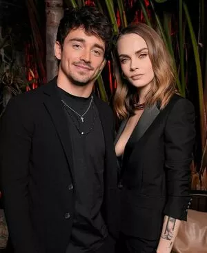 Cara Delevingne / CaraDelevingneOfficialPage / caradelevingne nude photo #2030