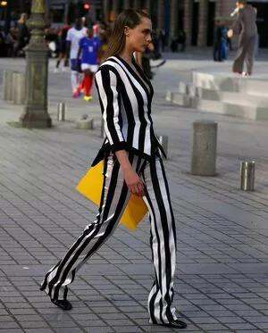 Cara Delevingne / CaraDelevingneOfficialPage / caradelevingne nude photo #2060