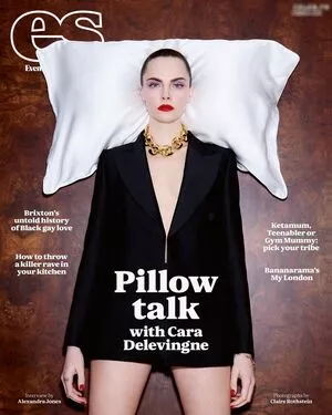 Cara Delevingne / CaraDelevingneOfficialPage / caradelevingne nude photo #2063