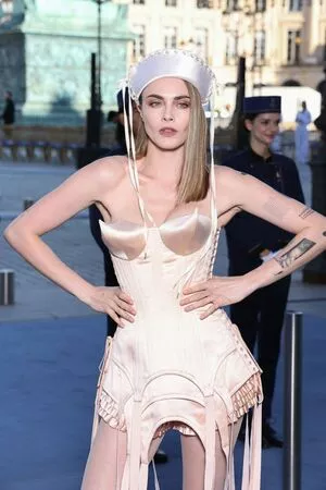 Cara Delevingne / CaraDelevingneOfficialPage / caradelevingne nude photo #2069