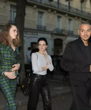 Cara Delevingne / CaraDelevingneOfficialPage / caradelevingne nude photo #2100