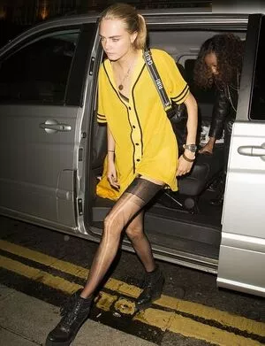 Cara Delevingne / CaraDelevingneOfficialPage / caradelevingne nude photo #2138