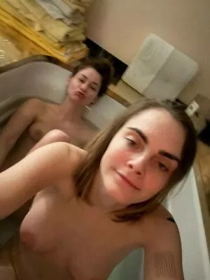 Cara Delevingne / CaraDelevingneOfficialPage / caradelevingne nude photo #2191
