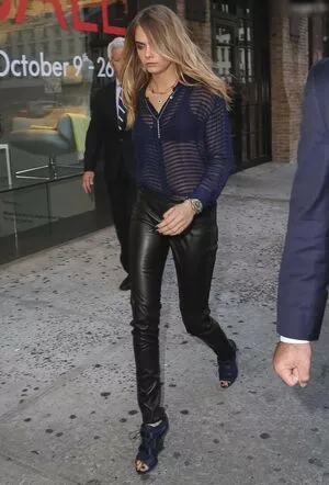 Cara Delevingne / CaraDelevingneOfficialPage / caradelevingne nude photo #2212