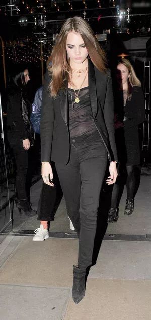 Cara Delevingne / CaraDelevingneOfficialPage / Caradelevingne nude photo #2274