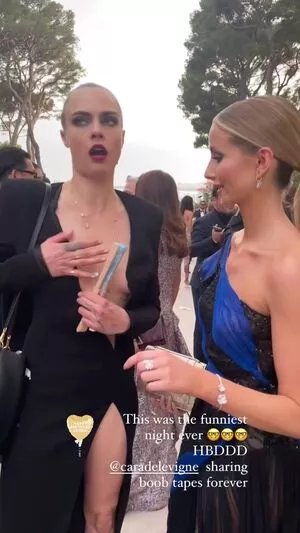 Cara Delevingne / CaraDelevingneOfficialPage / Caradelevingne nude photo #2316