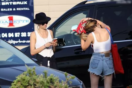 Cara Delevingne / CaraDelevingneOfficialPage / Caradelevingne nude photo #2447