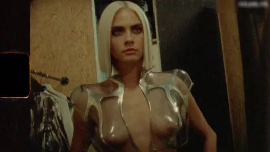 Cara Delevingne / CaraDelevingneOfficialPage / Caradelevingne nude photo #2454